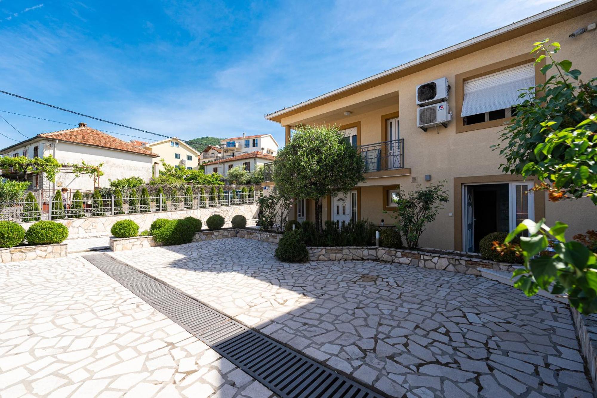 Raicevic Residence Tivat Eksteriør bilde